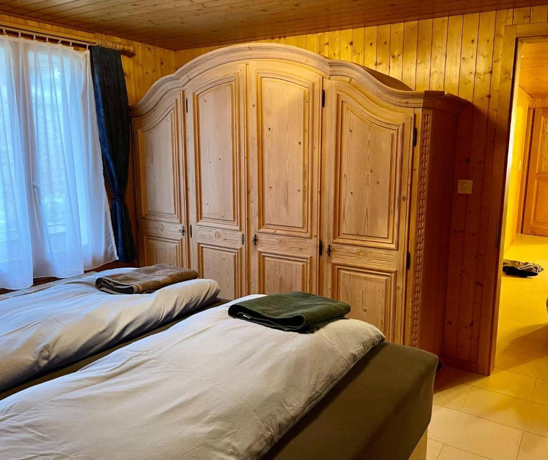 Schoene Ferienwohnung Mit Seeblick Thun Zewnętrze zdjęcie