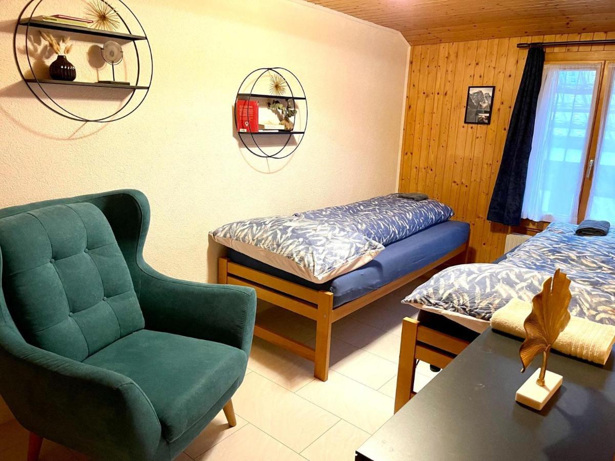 Schoene Ferienwohnung Mit Seeblick Thun Zewnętrze zdjęcie